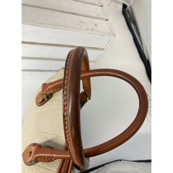 DOONEY & BOURKE MEDIUM IVORY PEBBLED LEATHER HANDBAG (ASIS) - Picture 9 of 16